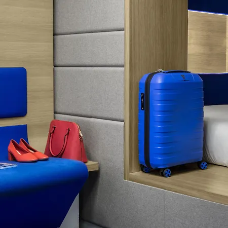 Hotel Odyssey By Elegancia 3*