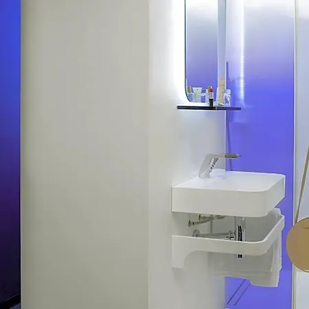 Odyssey By Elegancia Hotel 3*