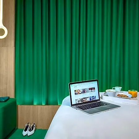 Odyssey By Elegancia Hotel 3*